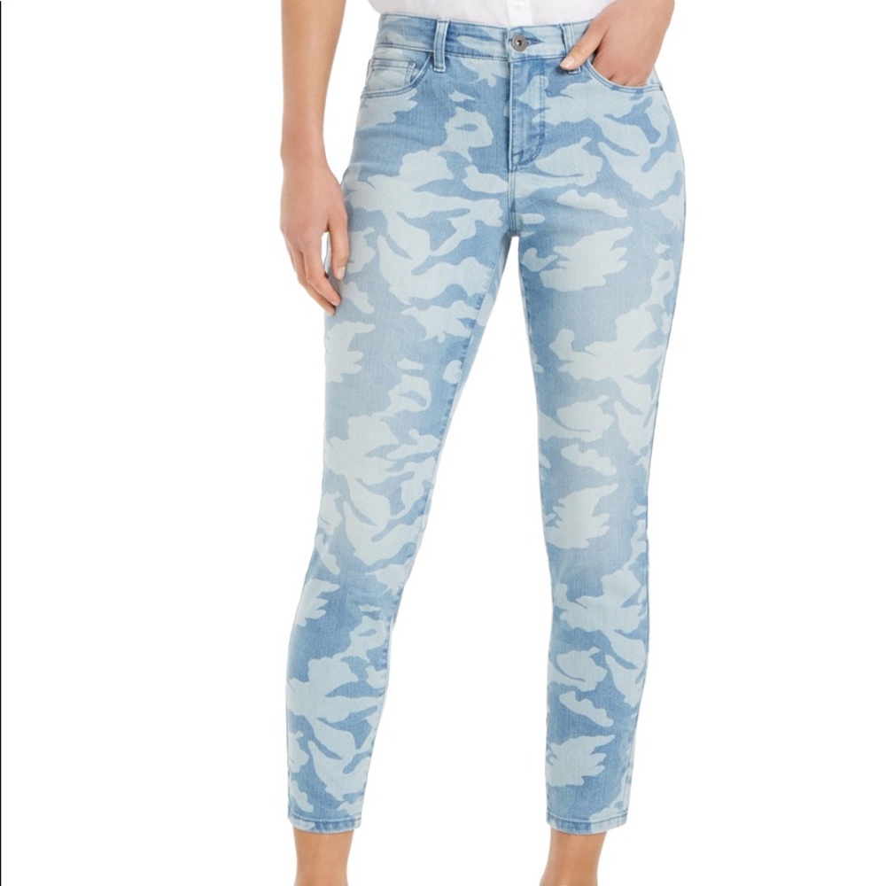 Camo print jeans